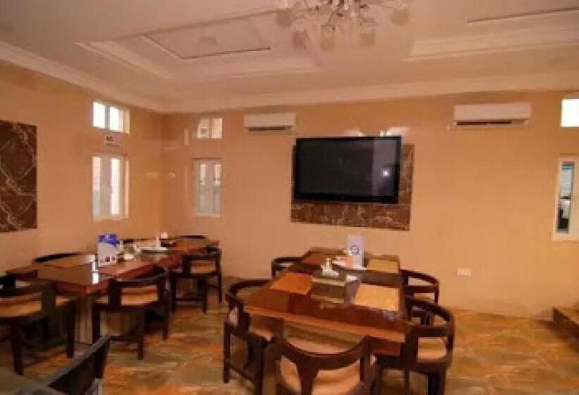 اتاق استاندارد, Room In Lodge   Lois Hotels Ltd Makurdi