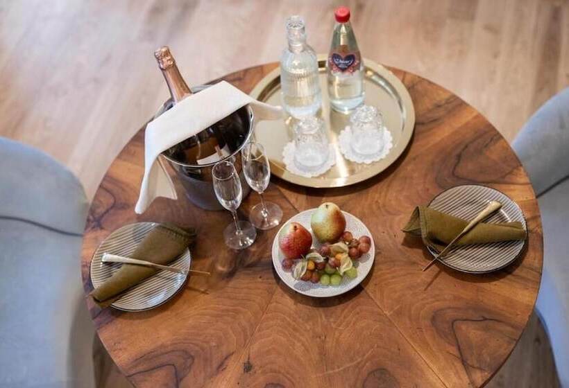 Полулюкс, De Merin Boutique Hotel Straden