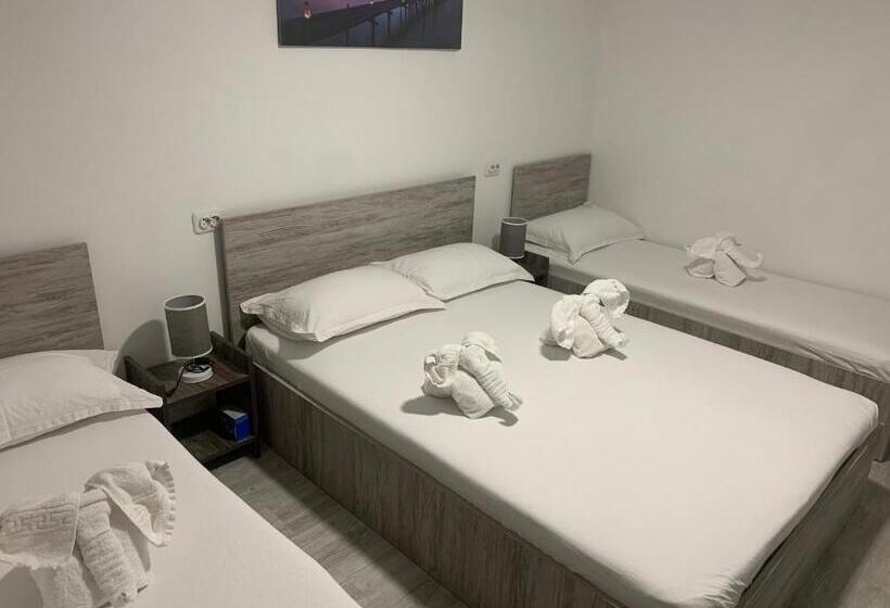 Quarto Quádruplo Economy, Casa David