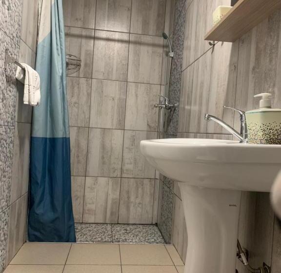 Economy Quadruple Room, Casa David