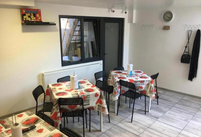 Quarto Quádruplo Economy, Casa David