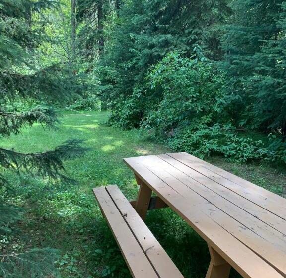 Семейное Бунгало, Glacier Haven Inn