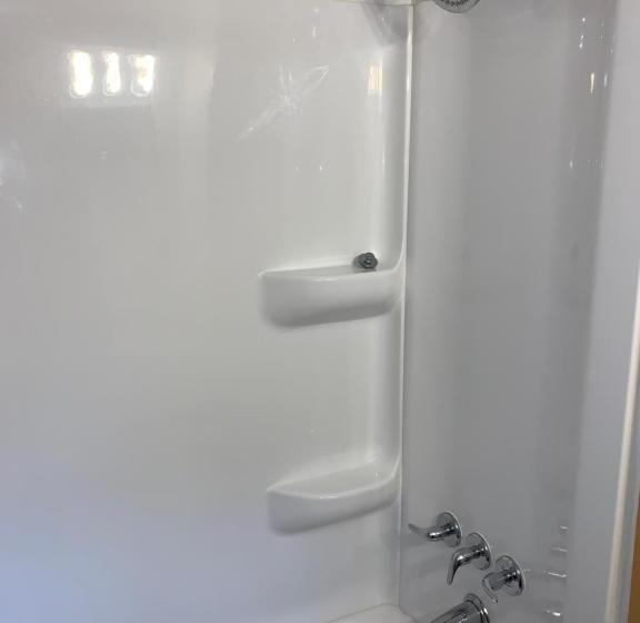 Четырехместный Номер Стандарт, Glacier Haven Inn