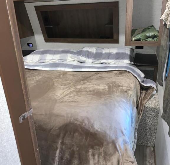 Семейное Бунгало, Glacier Haven Inn