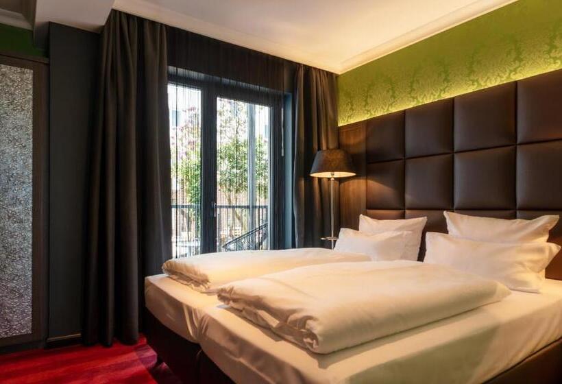 سوئیت با بالکن, Haverkamp Suites