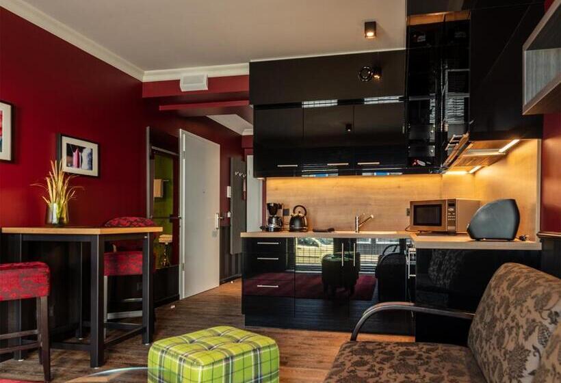 سوئیت با بالکن, Haverkamp Suites