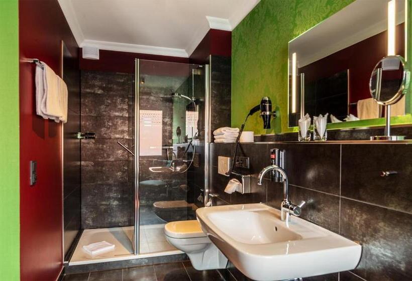سوئیت با بالکن, Haverkamp Suites