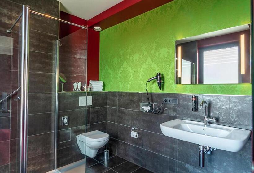 Suite with Terrace, Haverkamp Suites