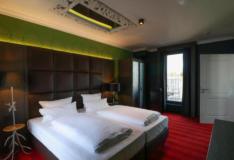 Suite with Terrace, Haverkamp Suites