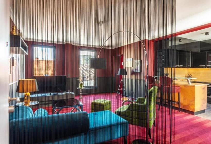 Suite with Terrace, Haverkamp Suites