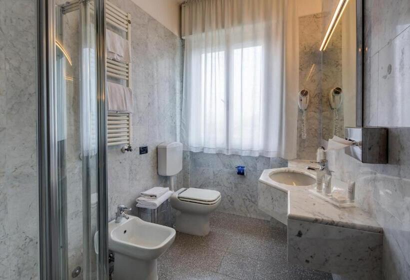 トリプルクラシックルーム, Best Western Hotel Turismo