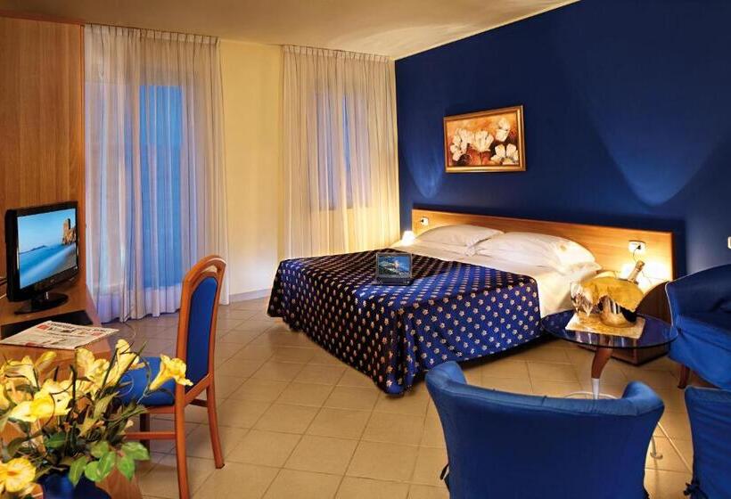 اتاق استاندارد سه نفره, Riviera Del Sole