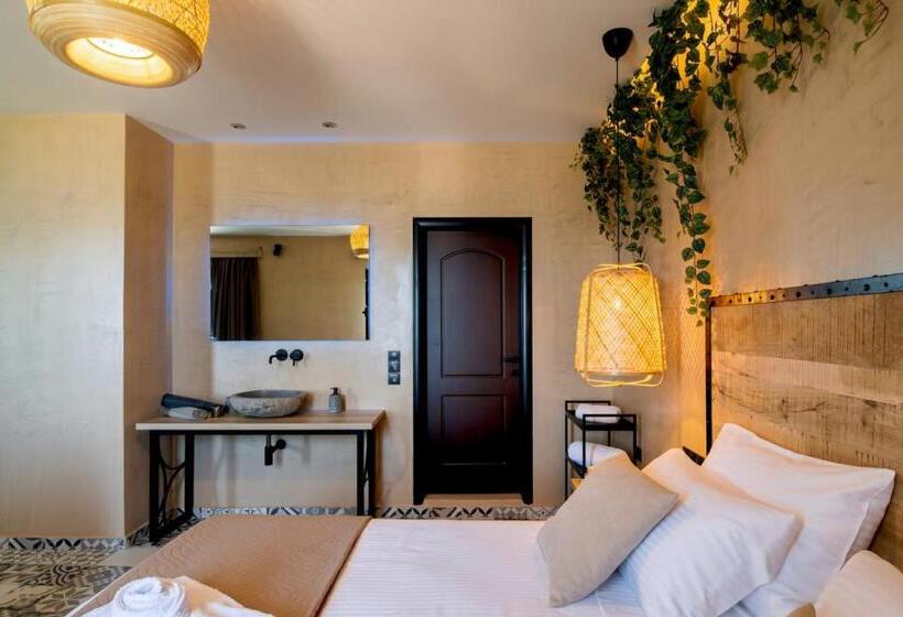 Люкс Повышенной Комфортности, Driades Luxury Apartments