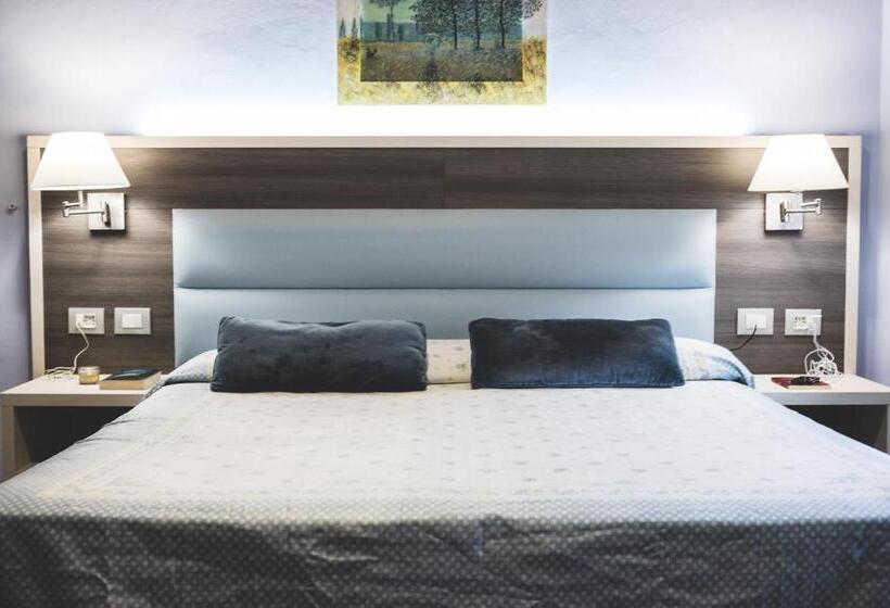 Economy Triple Room, Il Giardino