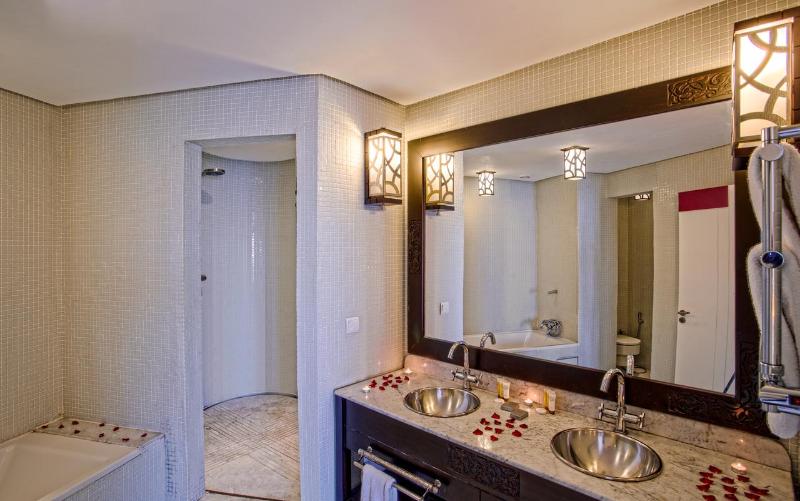 سوییت جونیور, Renaissance Boutique & Spa