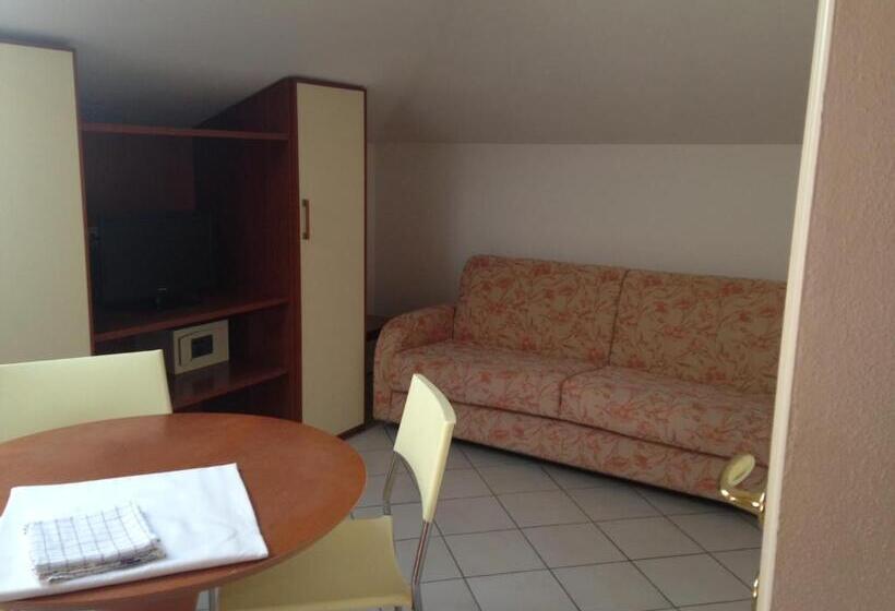 Студио Базик, Residence Le Saline