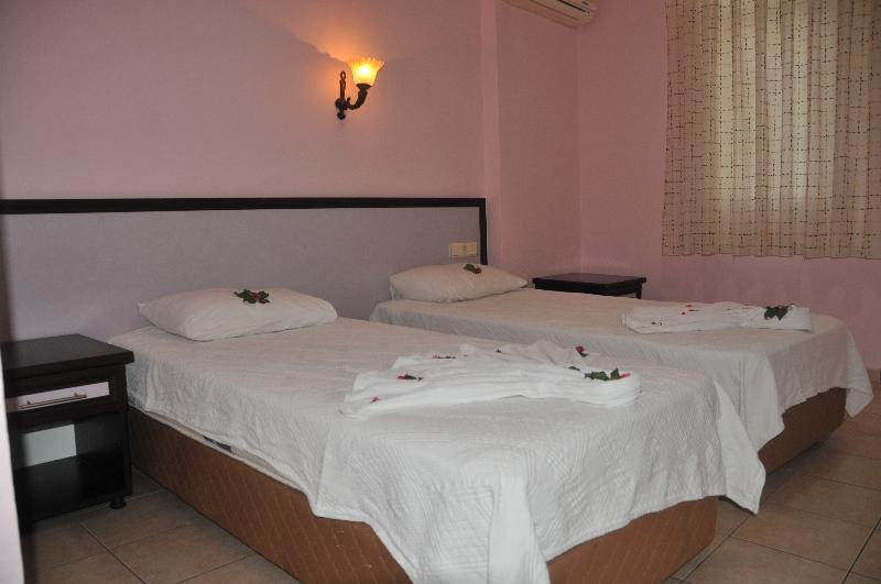 اتاق استاندارد, Tolay Hotel