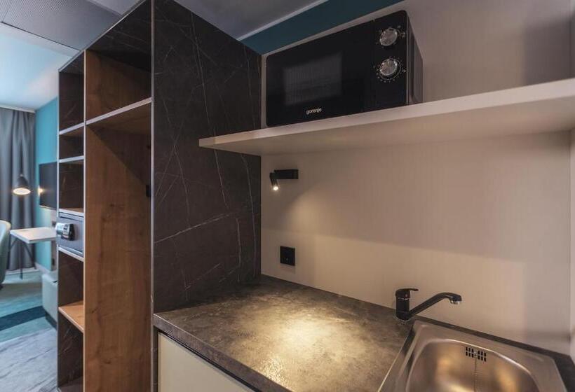 Трехместный Номер Deluxe, Holiday Inn   The Niu, Cure Erlangen, An Ihg