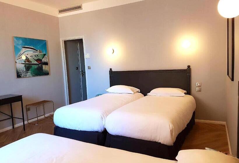 اتاق استاندارد چهار تخته, Hôtel L Orque Bleue