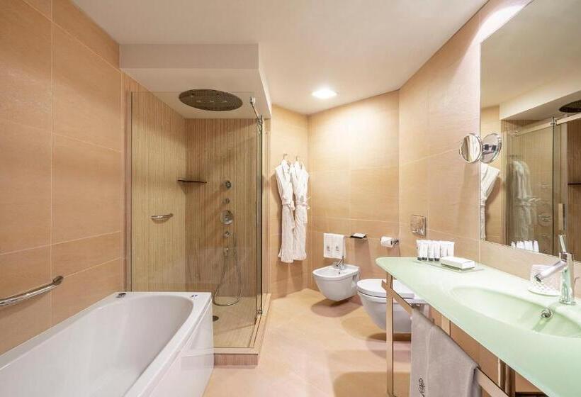 带阳台套房, Il Boscareto Resort & Spa