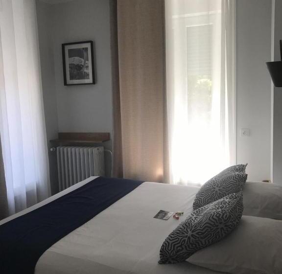 اتاق اکونومی, Le Grand Hôtel Mont Dore