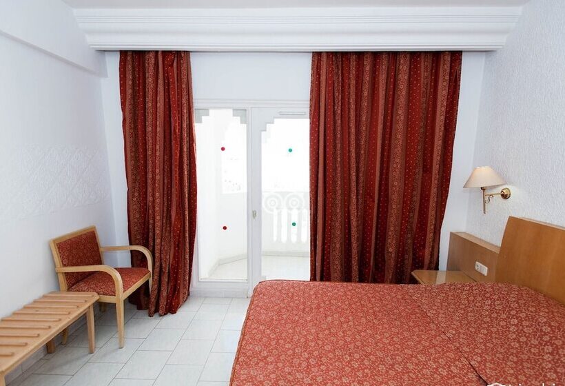 اتاق استاندارد سه نفره, City Business Monastir Center