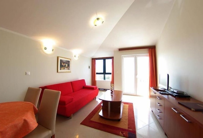 آپارتمان لوکس 1 خوابه, Aparthotel Astoria