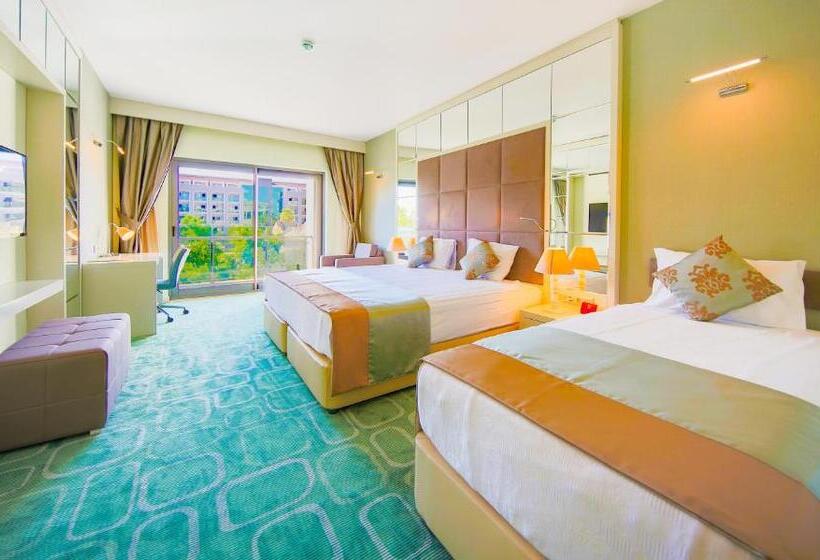 Quarto Triplo Superior, Horus Paradise Resort - All Inclusive