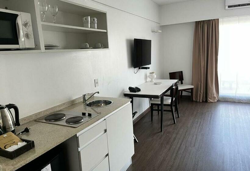 سوئیت با بالکن, Awwa Suites & Spa