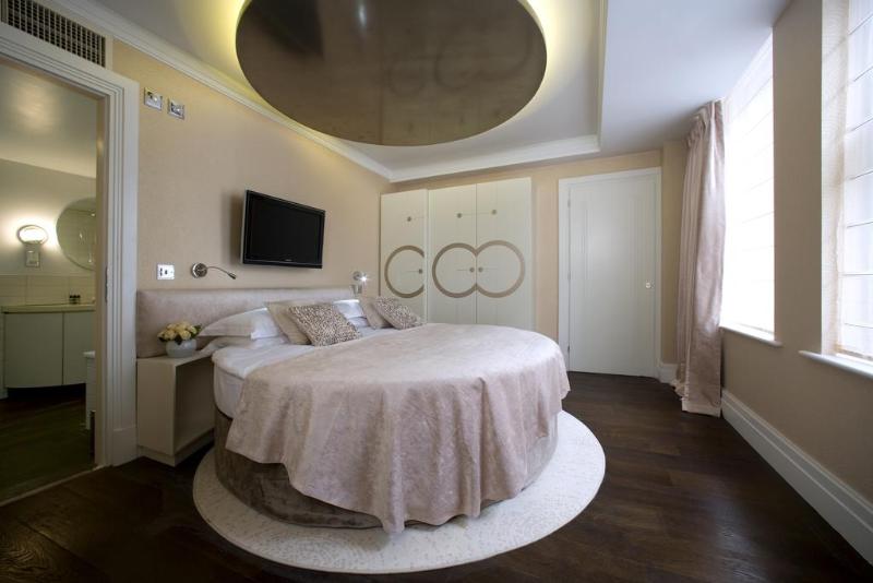 Deluxe Junior Suite, Karma Sanctum Soho