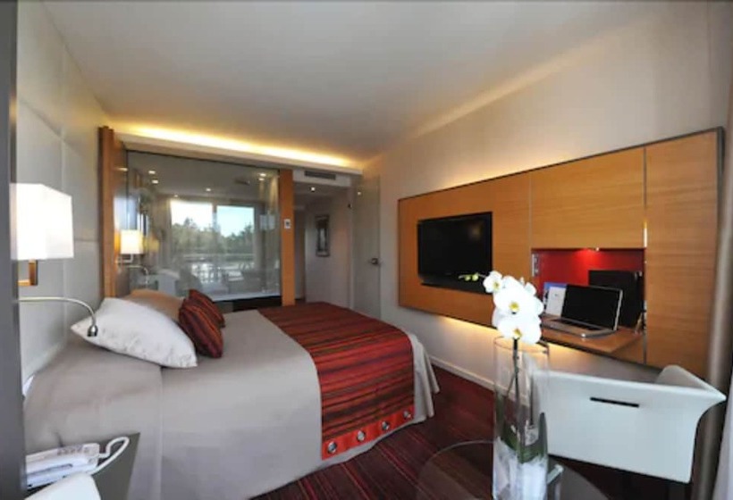 اتاق پرستیژ با چشم‌انداز دریا, Le Churchill Hôtel & Spa