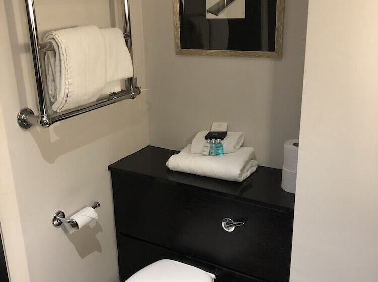 Quarto Superior, Staverton Park Hotel & Golf Club