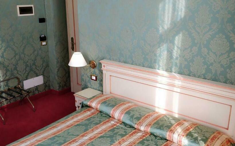 اتاق استاندارد, Villa Delle Palme