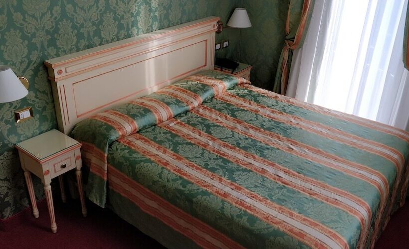 اتاق استاندارد, Villa Delle Palme