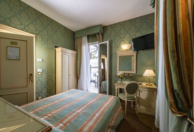 اتاق استاندارد, Villa Delle Palme