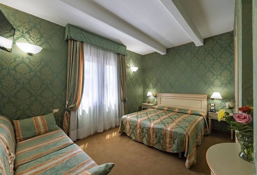 اتاق سوپریور, Villa Delle Palme