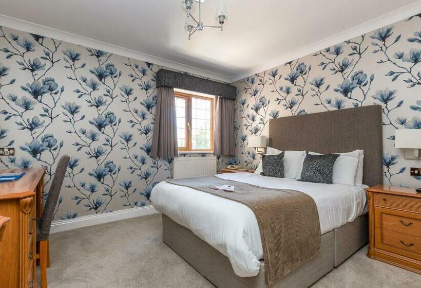 Номер Стандарт, De Rougemont Manor Hotel & Suites