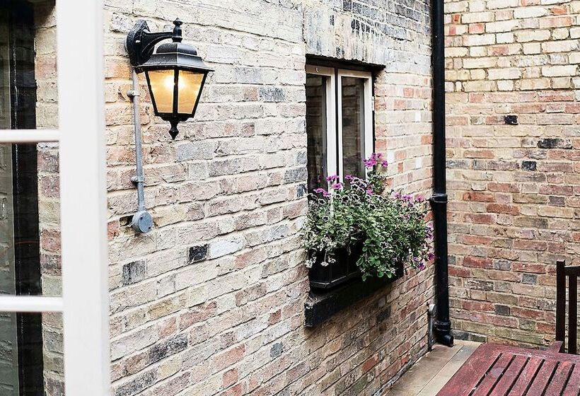 سوییت, Du Vin & Bistro Cambridge