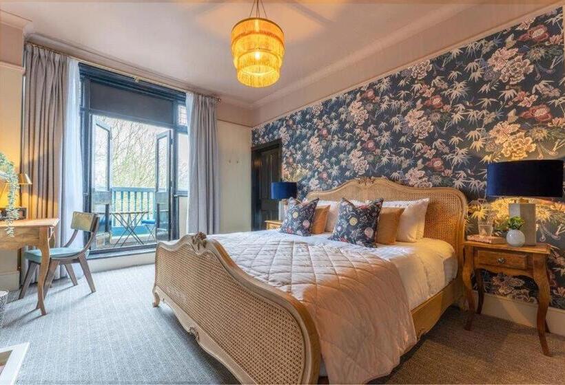Номер Deluxe, The Crown Inn