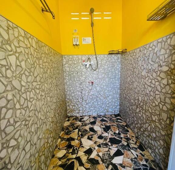 Трехместный Номер Базовый, Shin Sane Guest House