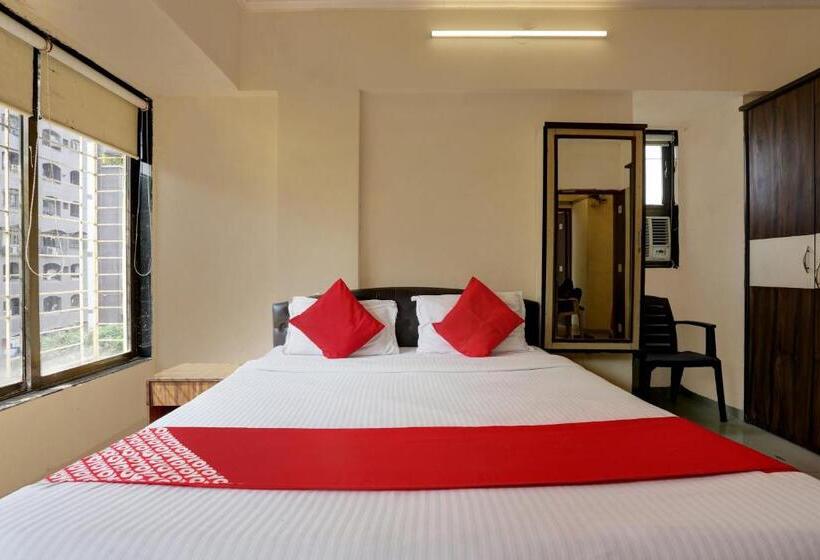 غرفة كلاسيكية ثلاثية, O Lal Sai Residency