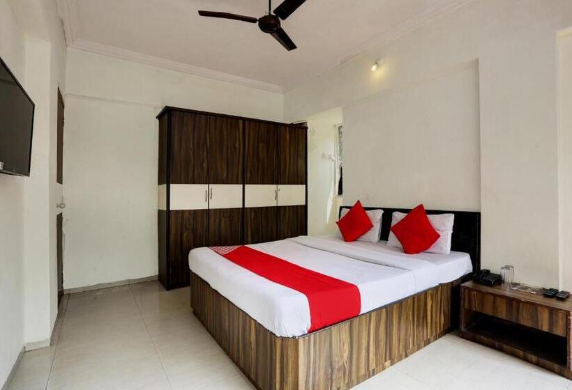 غرفة كلاسيكية ثلاثية, O Lal Sai Residency
