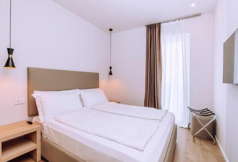 Люкс с Балконом, Ah Porticcioli Boutique Apartments