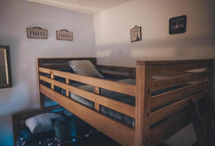 ２ベッドルームアパートメント, Hollywood Light Haven Lodge