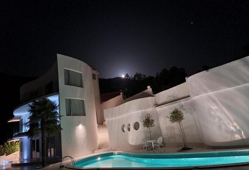 اتاق لوکس با چشم‌انداز دریاچه, Villa Bella Ohrid