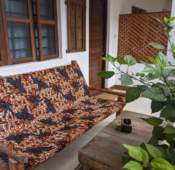 اتاق استاندارد با چشم‌انداز باغ, Chikachika Beach B&b