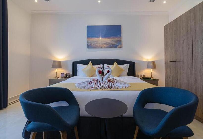 Люкс Повышенной Комфортности, The Gate Hotel And Apartments