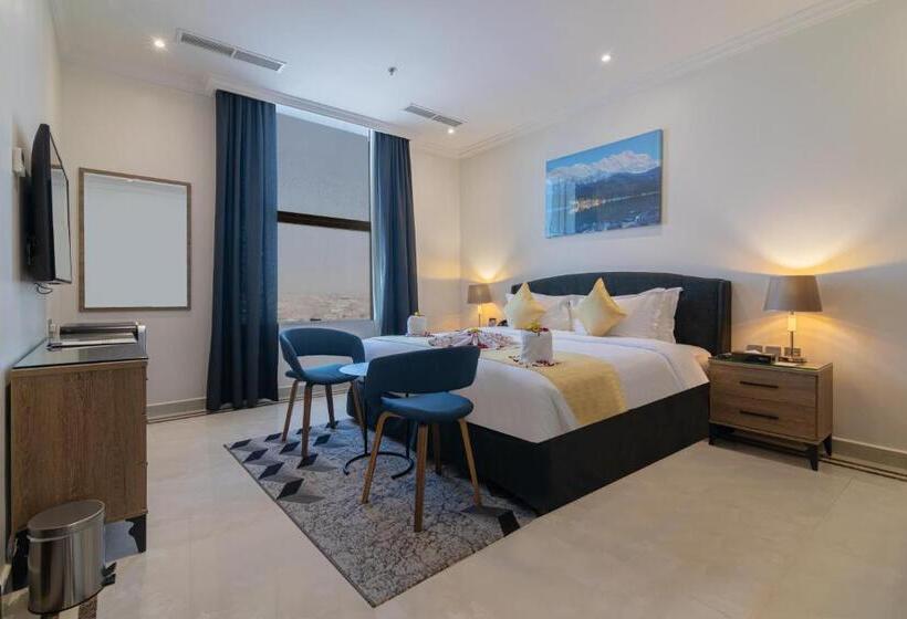 Люкс Повышенной Комфортности, The Gate Hotel And Apartments