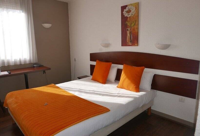 Номер Стандарт, Abbatiale Hotel Grenoble Centre