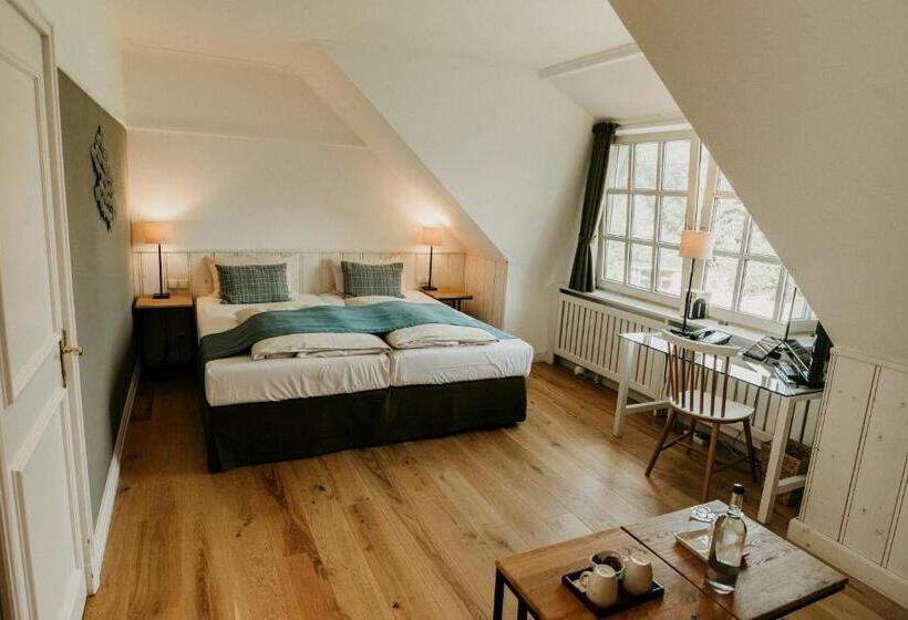 Comfort room with lake view, Seehotel Töpferhaus